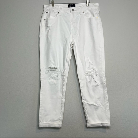 GAP Woman's Girlfriend Size 10 / 30 White Distressed Jeans Rolled hem - Picture 1 of 5